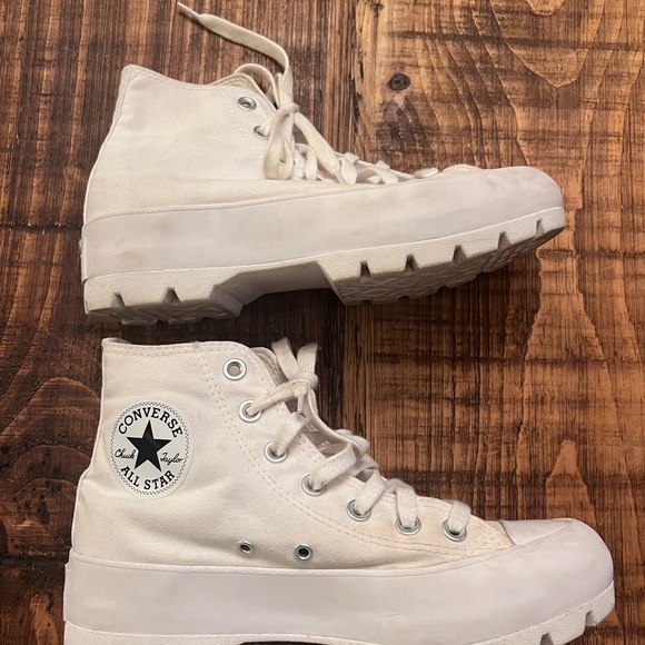 WOMEN'S CONVERSE CHUCK TAYLOR ALL STAR CANVAS LUGGED HEEL SNEAKERS - Picture 1 of 7